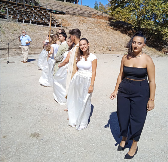 Φωτογραφία 21 - Οι “Ευμενίδες” στο αρχαίο Θέατρο του Δίου 